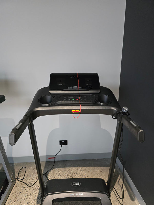 Refurbished (1) LSG Focus M3 Treadmill