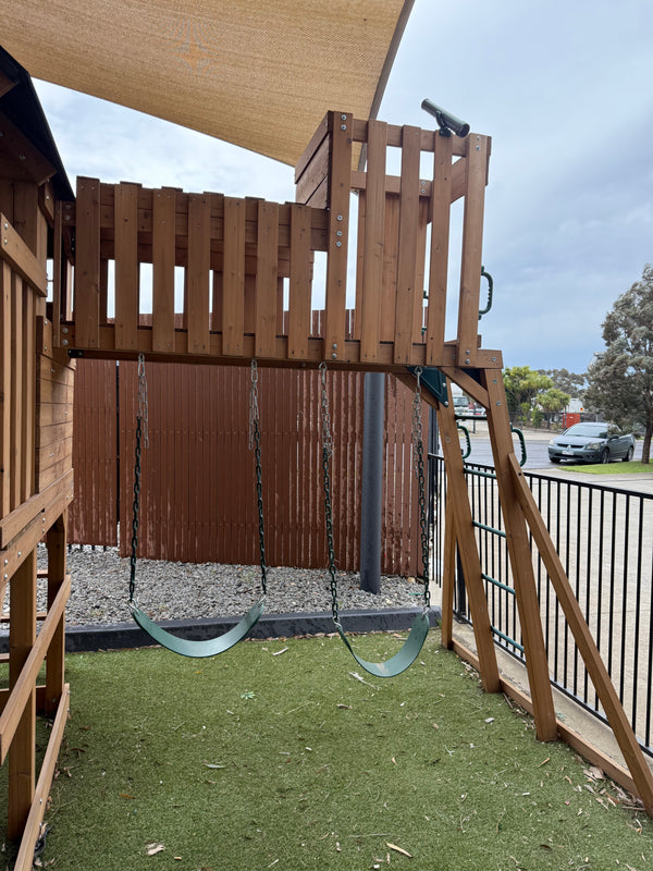 Ex-Demonstration Kensington Playcentre with 2.2m Slide