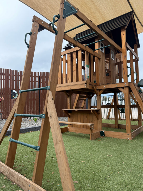 Ex-Demonstration Kensington Playcentre with 2.2m Slide