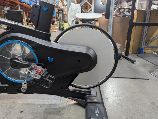Refurbished SM-900 Commercial Magnetic Spin Bike